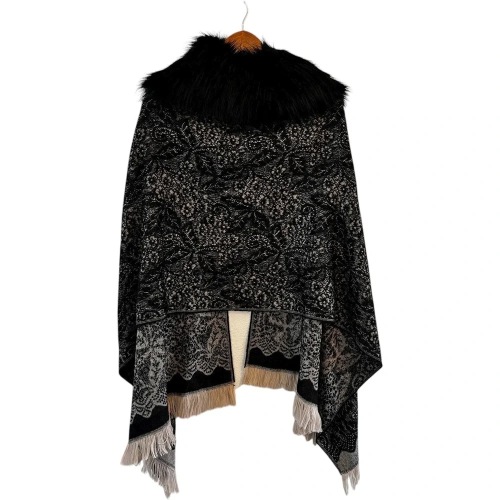 Madison 88 Anthropologie Floral Paisley Faux Fur‎ Shawl Wrap Fringe One Size